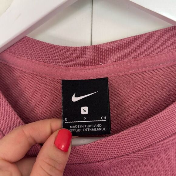 Nike Dri-fit swoosh cropped sweatshirt size small - Picture 6 of 11